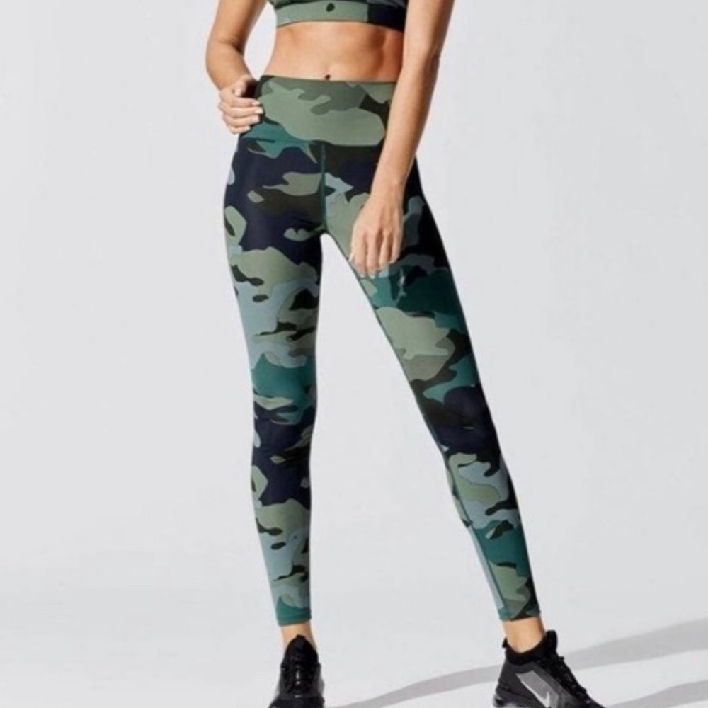 Carbon38 camo leggings size small